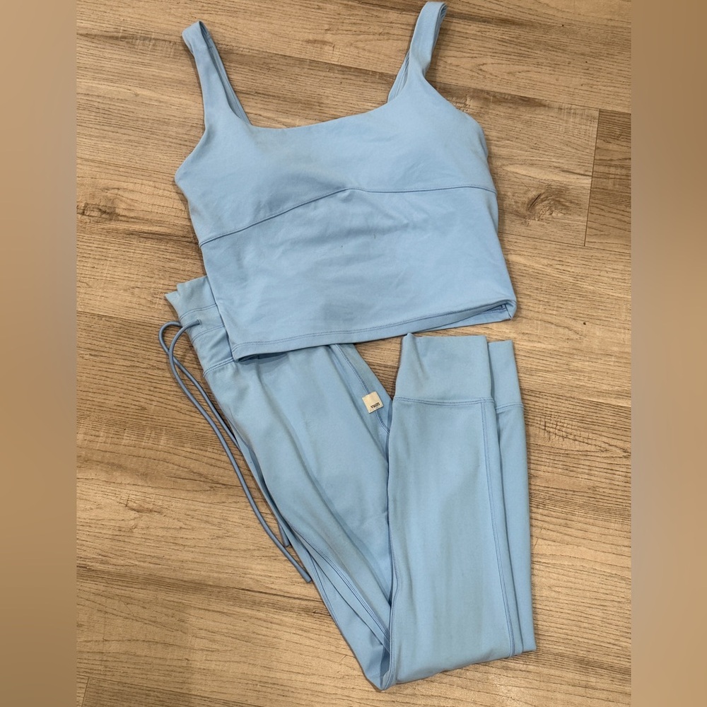 Vuori set